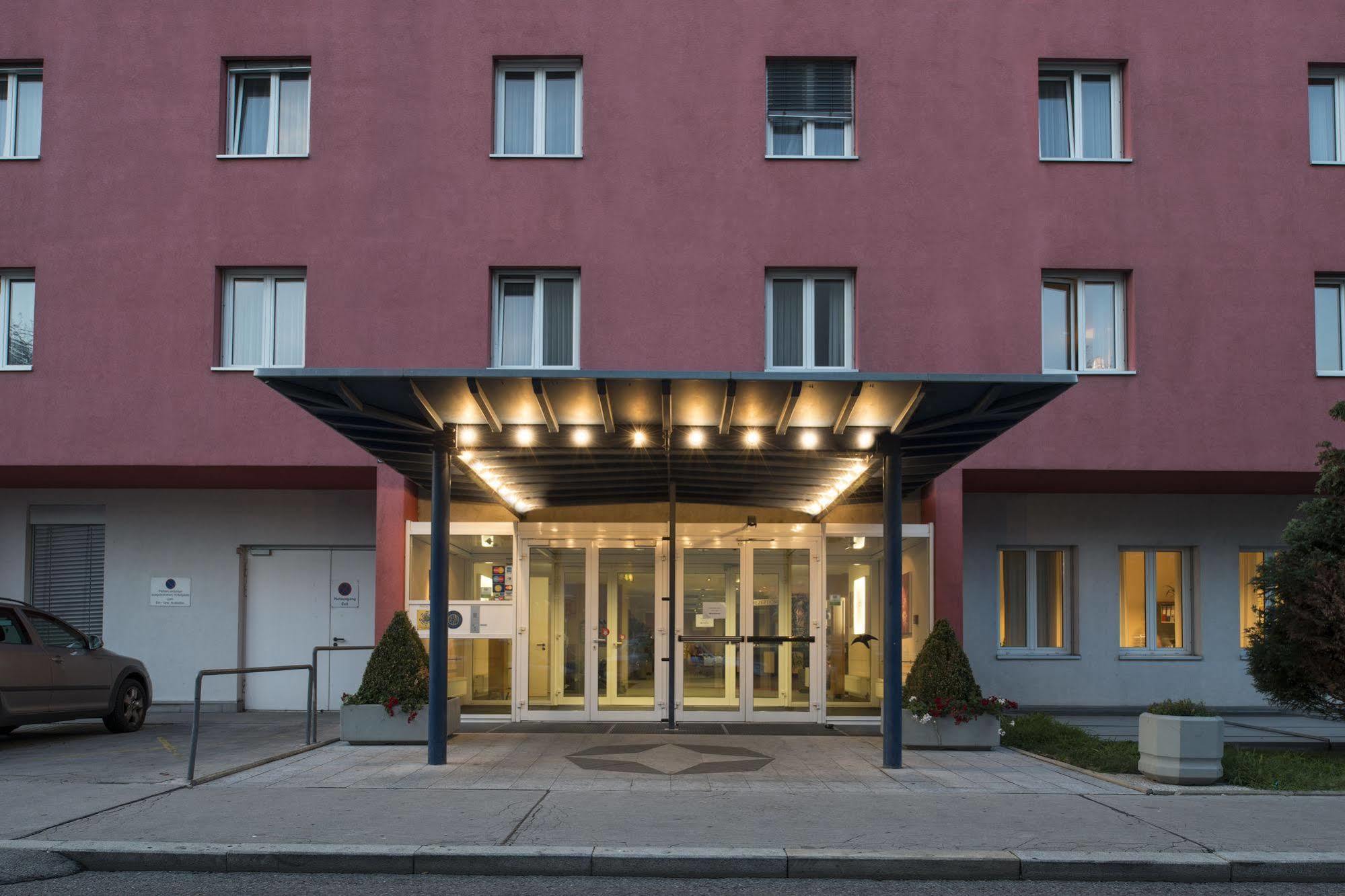 24Hours Apartment Hotel Відень Екстер'єр фото